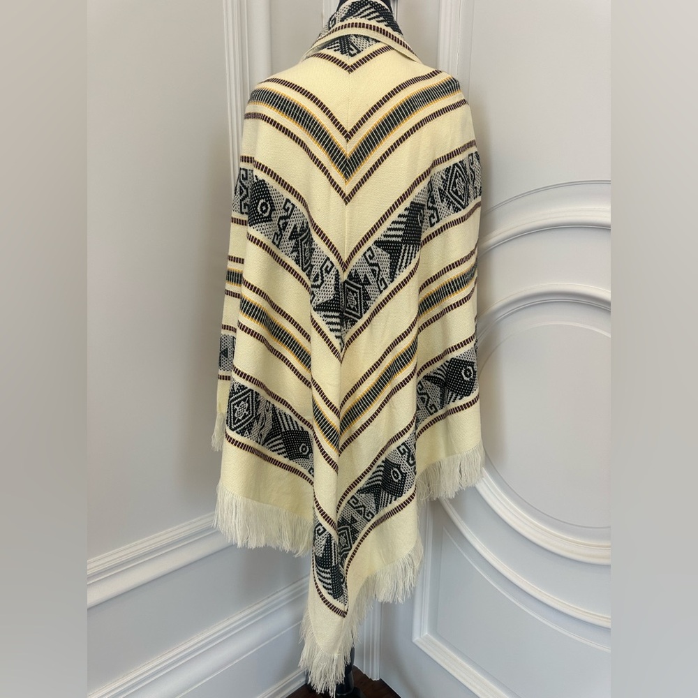 100% Wool Aztec South Western Poncho w/ Fringe Scarf- Ideal for Festivals - Picture 6 of 7